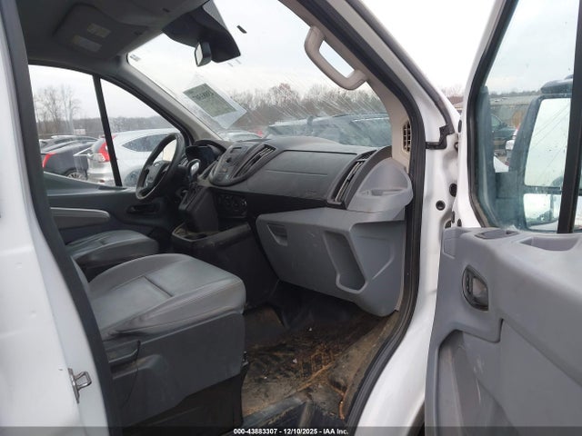 Продажа на аукционе авто 2017 Ford Transit-150, vin: 1FTYE1YM6HKA67803, номер лота: 43883307