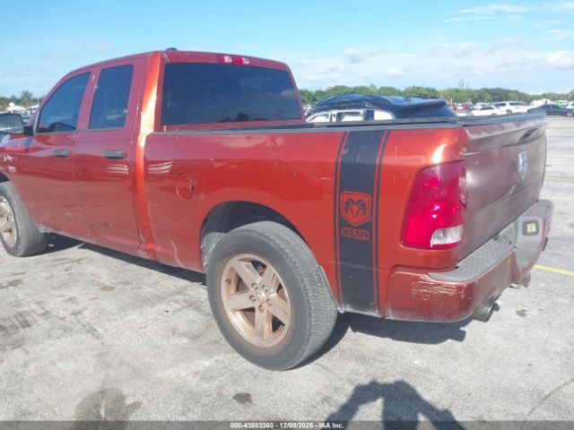 2013 RAM 1500 1C6RR6FTXDS573345 Photo 2