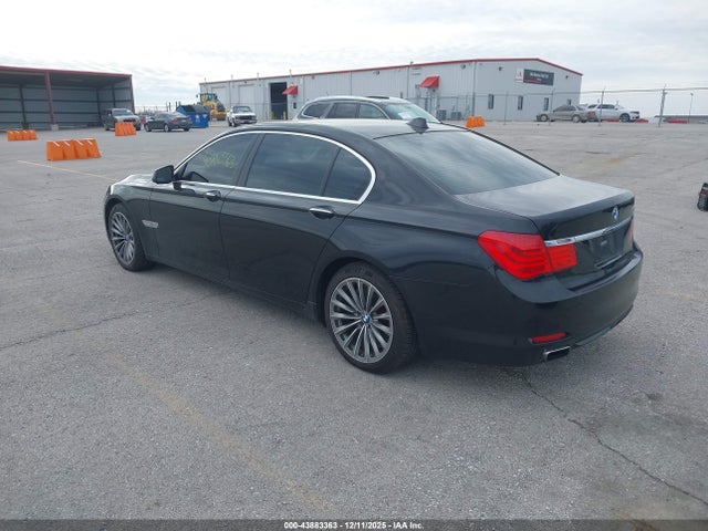 2011 BMW 750LI WBAKB8C52BCY65074 Photo 2
