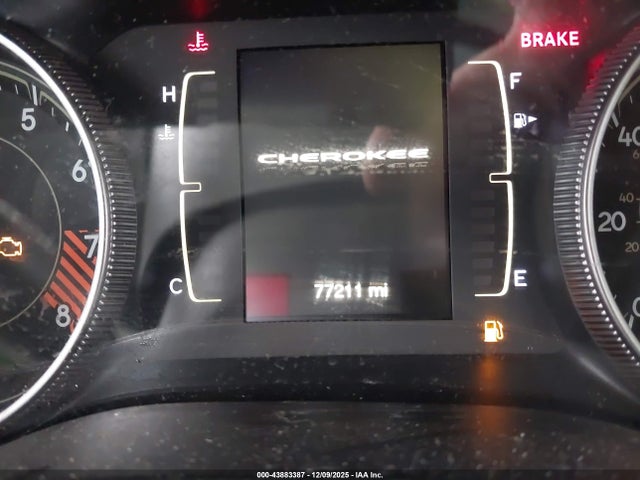 Jeep Cherokee Latitude 2014 1C4PJMCS8EW211404 Image 15