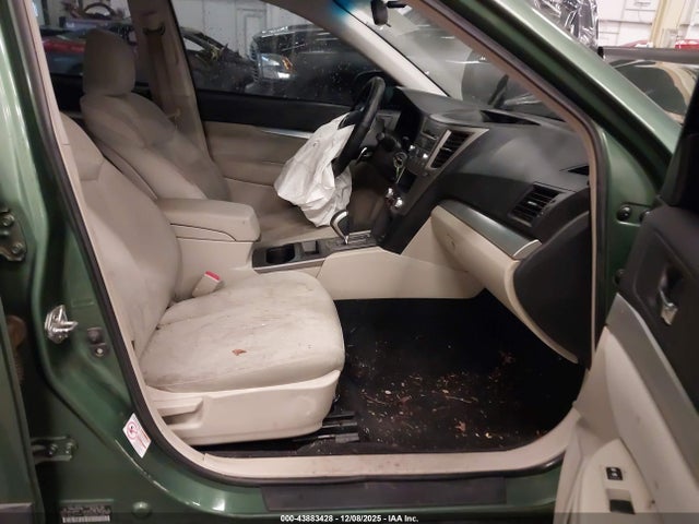 Продаж на аукціоні авто 2011 Subaru Outback 2.5i, vin: 4S4BRBAC4B3333995, номер лоту: 43883428