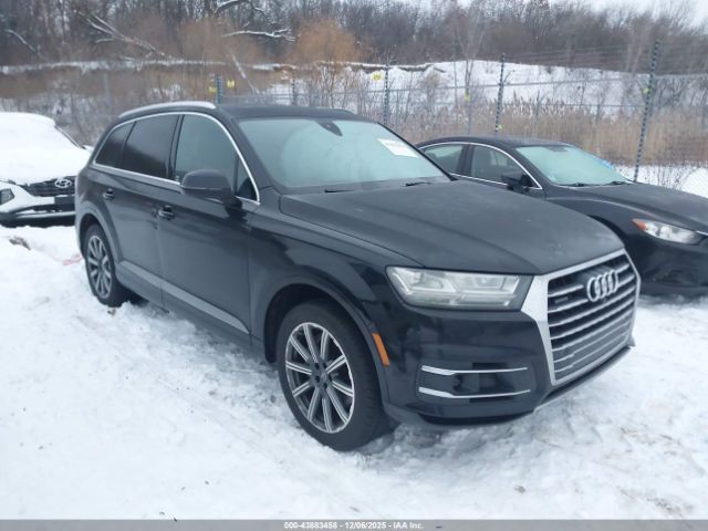 2017 AUDI Q7 WA1VAAF76HD059081