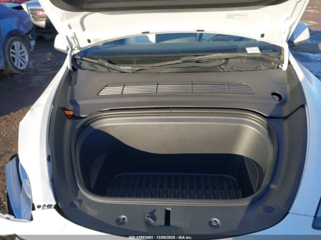2023 TESLA MODEL Y 7SAYGDEEXPF618404 Photo 9