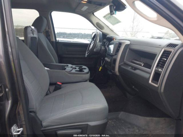 2016 RAM 2500 3C6UR5CL4GG129897 Photo 4