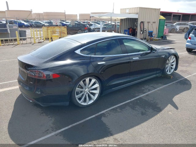 2013 TESLA MODEL S 5YJSA1CP6DFP05557 Photo 3