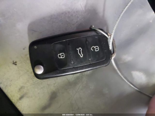 2017 VOLKSWAGEN TIGUAN WVGBV7AX2HK038310 Photo 10