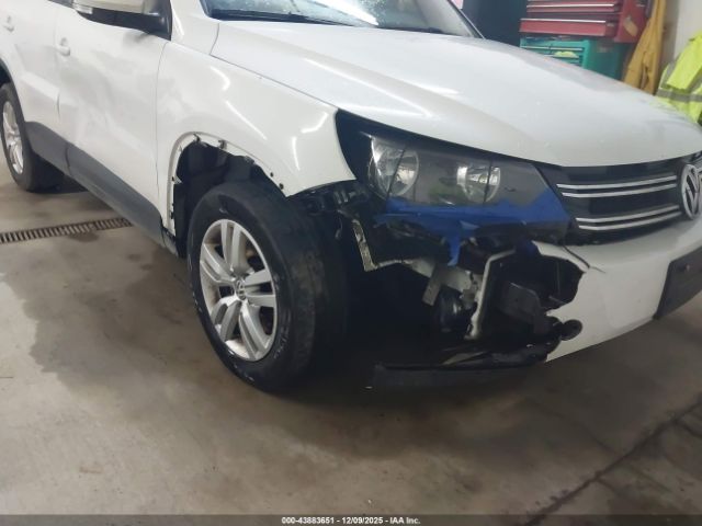 2017 VOLKSWAGEN TIGUAN WVGBV7AX2HK038310 Photo 5