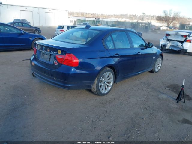 2011 BMW 328I WBAPK5G58BNN27066 Photo 3