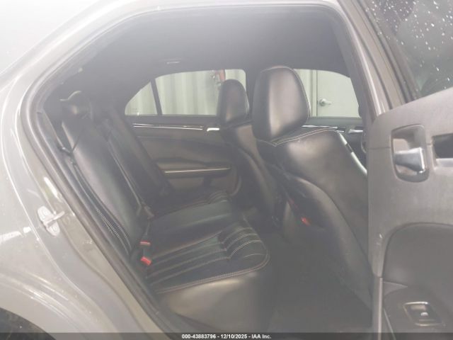 2019 CHRYSLER 300 2C3CCABGXKH562897 Photo 7