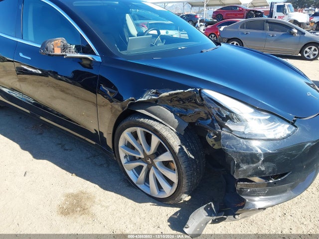 2019 TESLA MODEL 3 5YJ3E1EA9KF425324 Photo 5