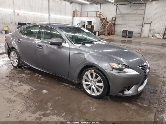 2016 LEXUS IS 300 JTHCM1D22G5004212