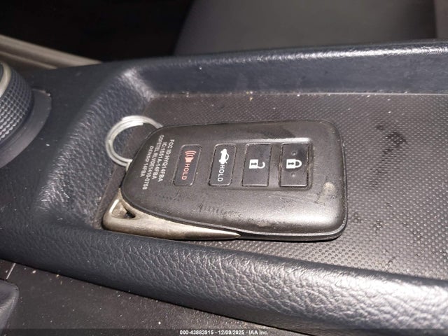 2016 LEXUS IS 300 JTHCM1D22G5004212 Photo 10