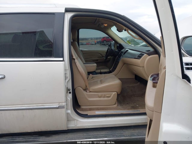 2009 CADILLAC ESCALADE ESV 1GYFK262X9R222489 Photo 4