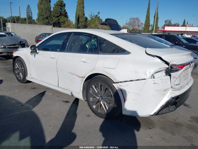 2022 TOYOTA MIRAI JTDAAAAA1NA006695 Photo 2