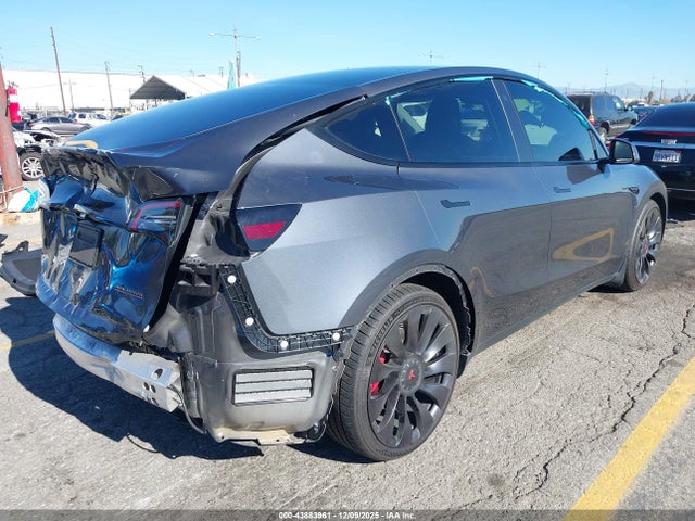 2022 TESLA MODEL Y 7SAYGDEF9NF407149 Photo 3