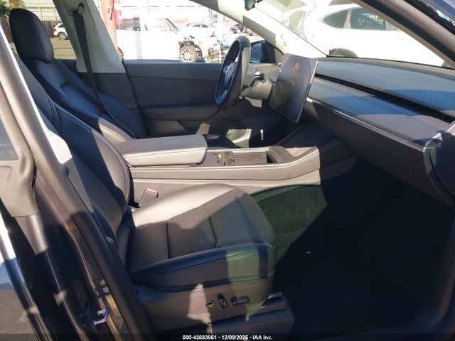 2022 TESLA MODEL Y 7SAYGDEF9NF407149 Photo 4