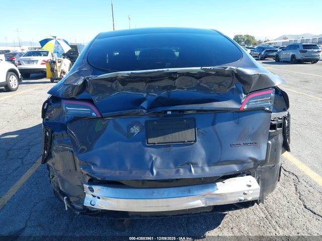 2022 TESLA MODEL Y 7SAYGDEF9NF407149 Photo 5