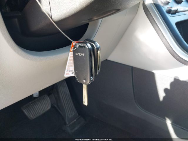 2022 KIA CARNIVAL MPV KNDNB5H31N6074656 Photo 10