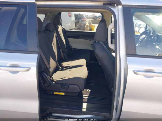 2022 KIA CARNIVAL MPV KNDNB5H31N6074656 Photo 7