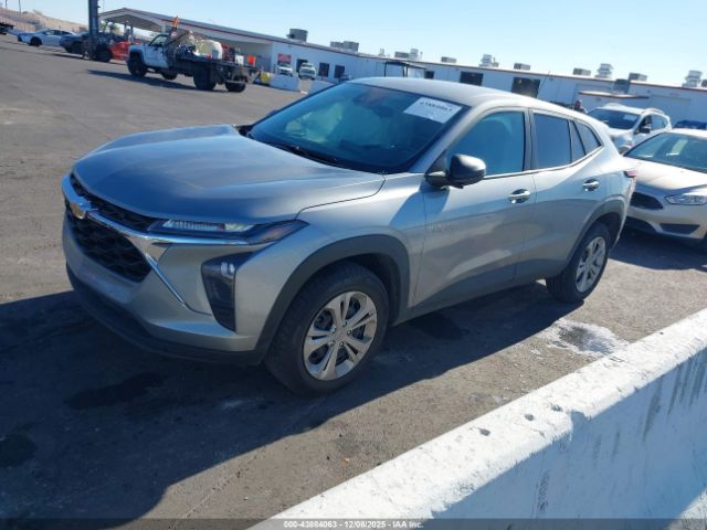 2025 CHEVROLET TRAX KL77LFEP6SC069045 Photo 1