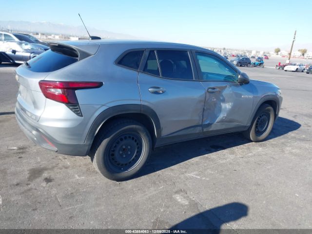 2025 CHEVROLET TRAX KL77LFEP6SC069045 Photo 5