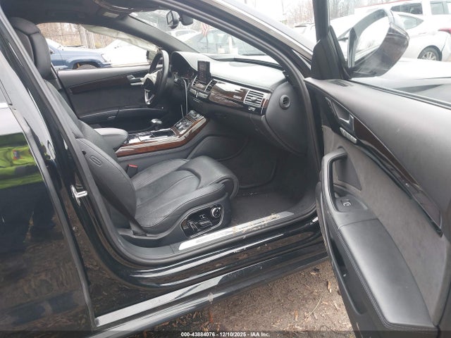 2017 AUDI A8 L WAU44AFD6HN010954 Photo 4