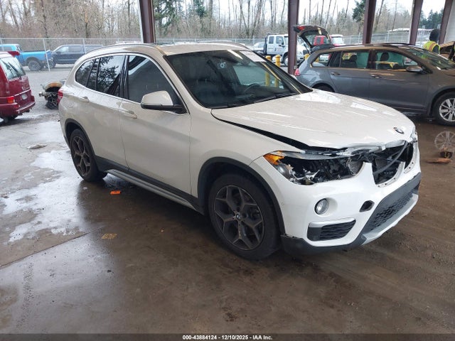 2018 BMW X1 WBXHT3C3XJ5L29281