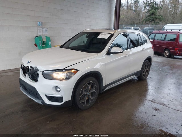 2018 BMW X1 WBXHT3C3XJ5L29281 Photo 1