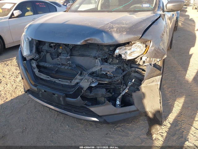 5N1AT2MT6KC710450 Nissan ROGUE SV