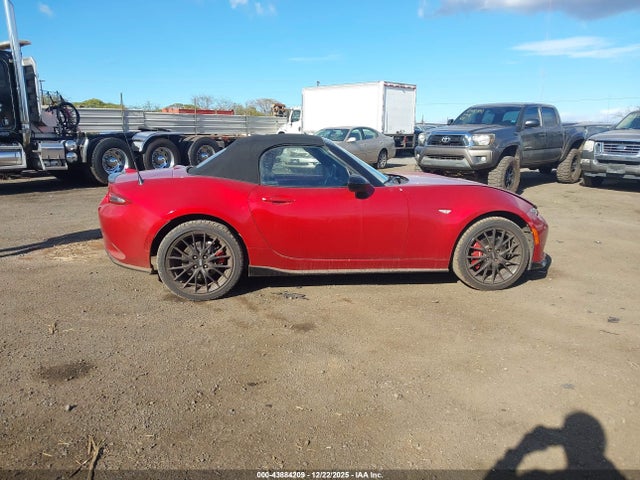 Mazda Mx-5 Miata Club 2016 JM1NDAC79G0111326 Image 14