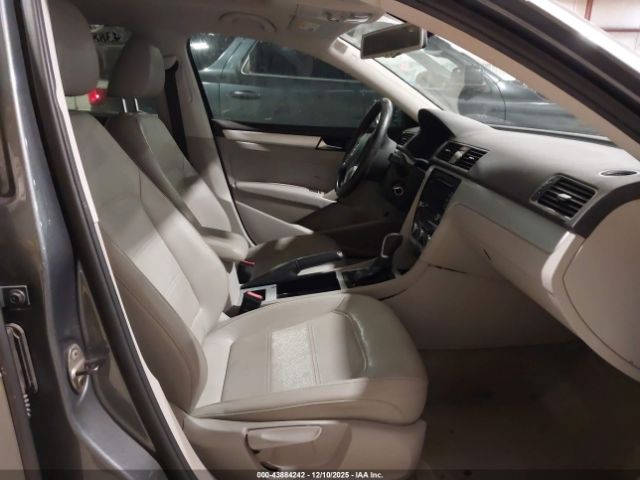 2012 VOLKSWAGEN PASSAT 1VWBN7A3XCC102191 Photo 4