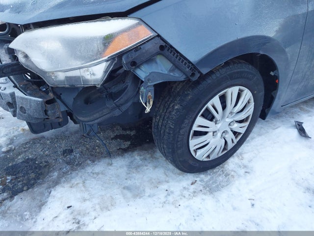 Toyota Corolla Le Eco 2014 2T1BPRHE5EC152295 Image 18