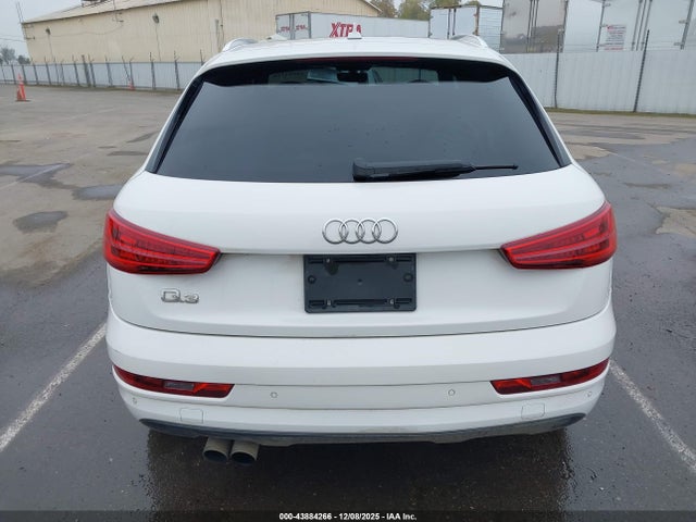 43884266 :رقم المزاد ، WA1HCCFS1JR003758 vin ، 2018 Audi Q3 2.0t Premium/2.0t Sport Premium مزاد بيع