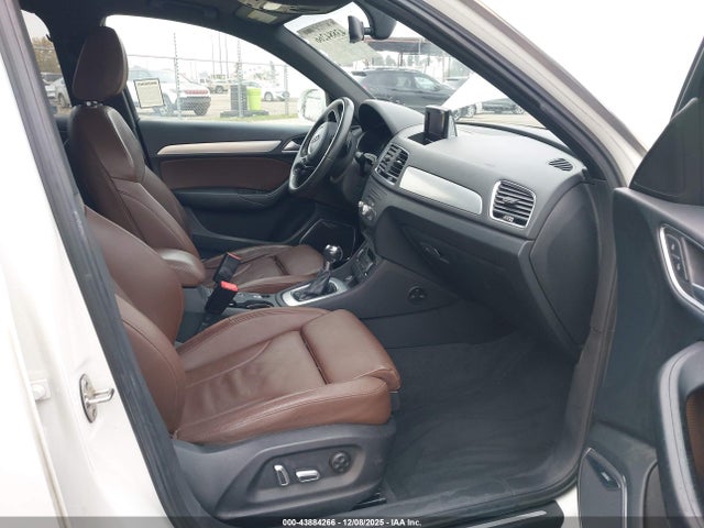 43884266 :رقم المزاد ، WA1HCCFS1JR003758 vin ، 2018 Audi Q3 2.0t Premium/2.0t Sport Premium مزاد بيع