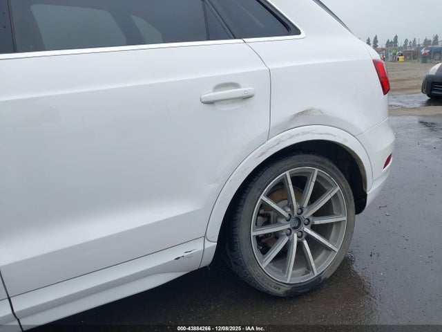 43884266 :رقم المزاد ، WA1HCCFS1JR003758 vin ، 2018 Audi Q3 2.0t Premium/2.0t Sport Premium مزاد بيع