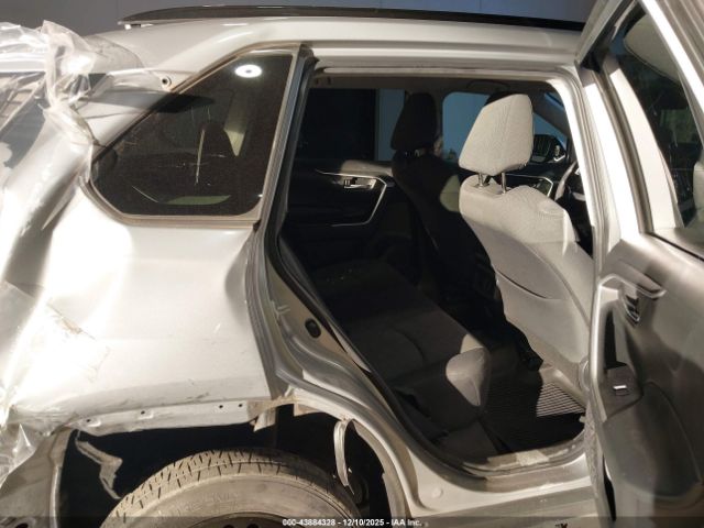 2021 TOYOTA RAV4 2T3W1RFV3MW148451 Photo 7