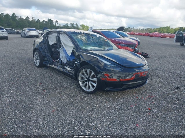 Продажа на аукционе авто 2018 Tesla Model 3, vin: 5YJ3E1EA5JF039319, номер лота: 43884369