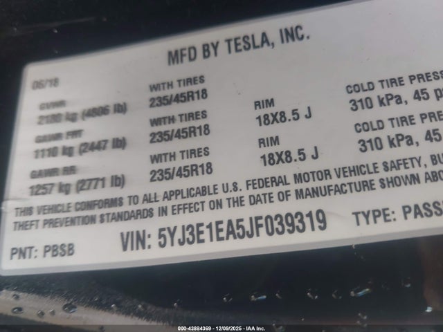 43884369 :رقم المزاد ، 5YJ3E1EA5JF039319 vin ، 2018 Tesla Model 3 مزاد بيع