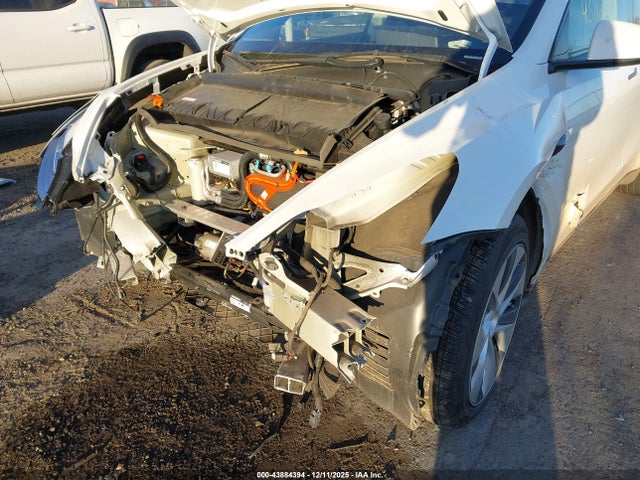 7SAYGDEF5PA048544 Tesla Model Y Performance Dual Motor All-wheel Drive