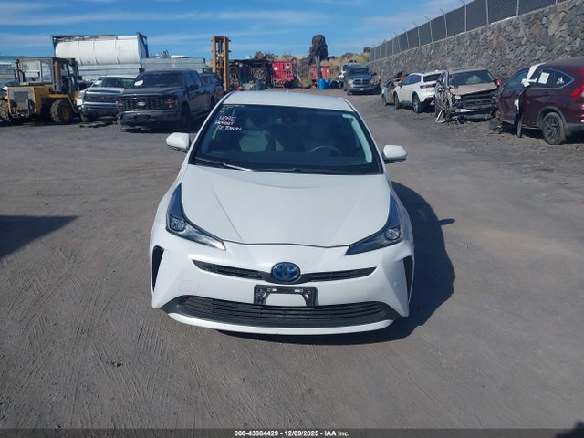 JTDKAMFU1M3139453 Toyota Prius Le