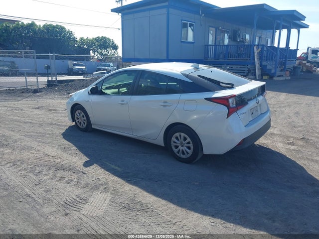 JTDKAMFU1M3139453 Toyota Prius Le