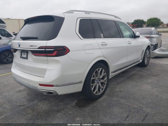 2025 BMW X7 5UX23EM0XS9Y18128 Photo 3