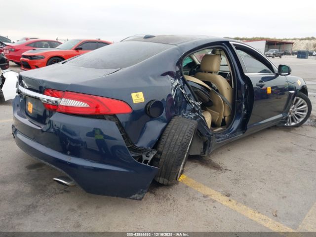 2012 JAGUAR XF SAJWA0HB1CLS43348 Photo 3