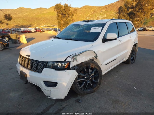 1C4RJEAG9JC512630 Jeep Grand Cherokee Altitude 4x2
