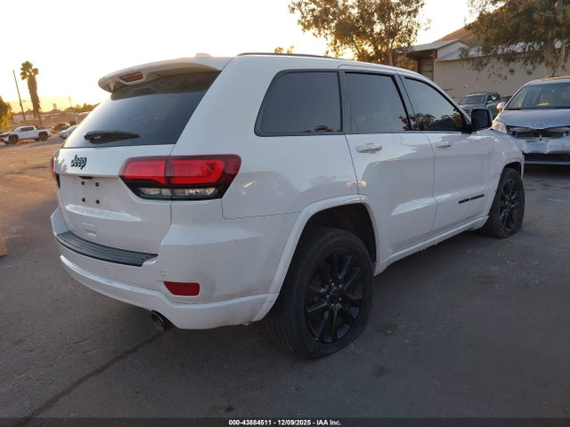1C4RJEAG9JC512630 Jeep Grand Cherokee Altitude 4x2