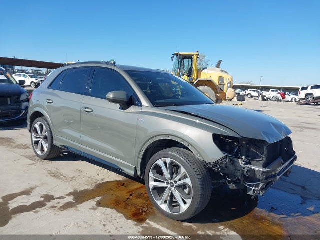 2021 AUDI Q3 WA1EECF3XM1022317 Photo 0