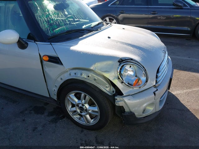 2013 MINI HARDTOP WMWSU3C55DT689668 Photo 5