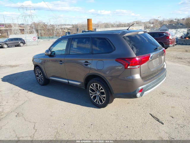 2016 MITSUBISHI OUTLANDER JA4AZ3A34GZ061226 Photo 2