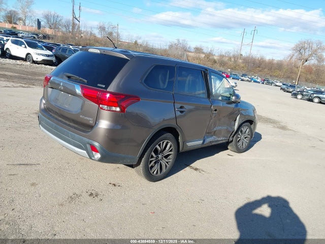 2016 MITSUBISHI OUTLANDER JA4AZ3A34GZ061226 Photo 3