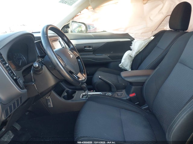 2016 MITSUBISHI OUTLANDER JA4AZ3A34GZ061226 Photo 4